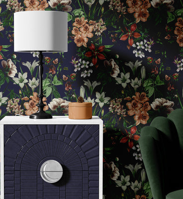 Dark Blooming Flower Pattern Wallpaper
