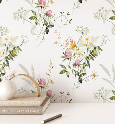 Botanical Seamless Floral Wallpaper